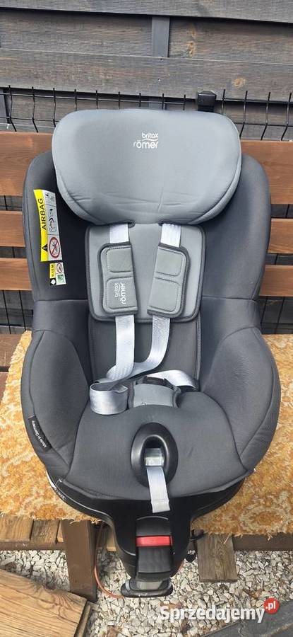 Śliczny czysty fotelik samochodowy Britax rmer Wola Mrokowska