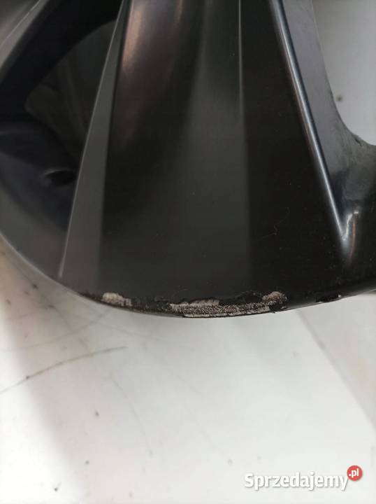 FELGA ALUMINIOWA R17 5X120 ET30 OC72 MM 8JX17EH2 Średnica 17" sprzedam