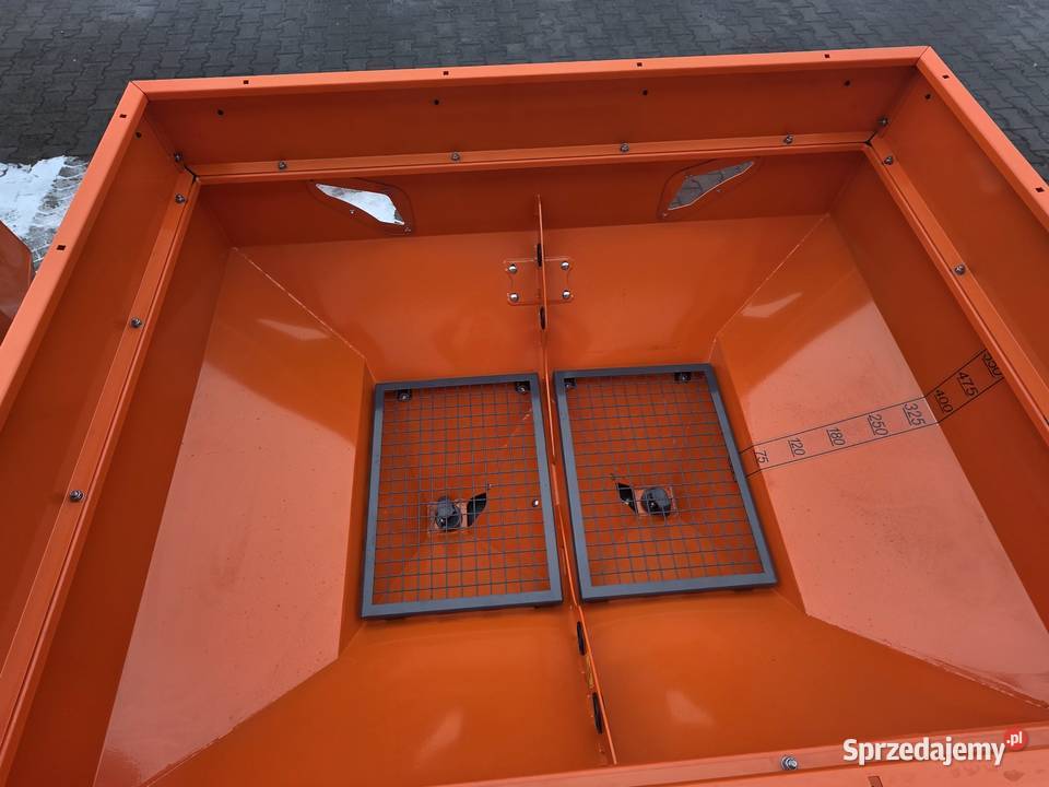 Rozsiewacz nawozów polowy sadowniczy AGREX TWX Rawa Mazowiecka