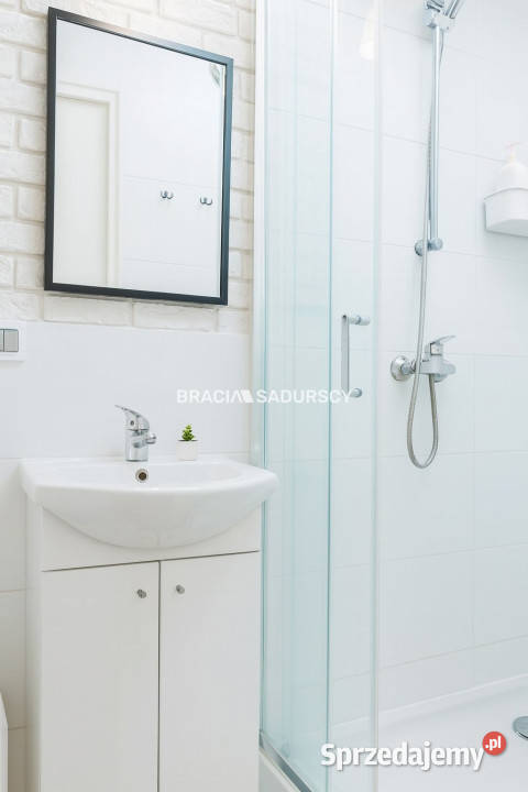 Wynajmę mieszkanie Kraków Andrzeja Potebni 21m2 parter sprzedam