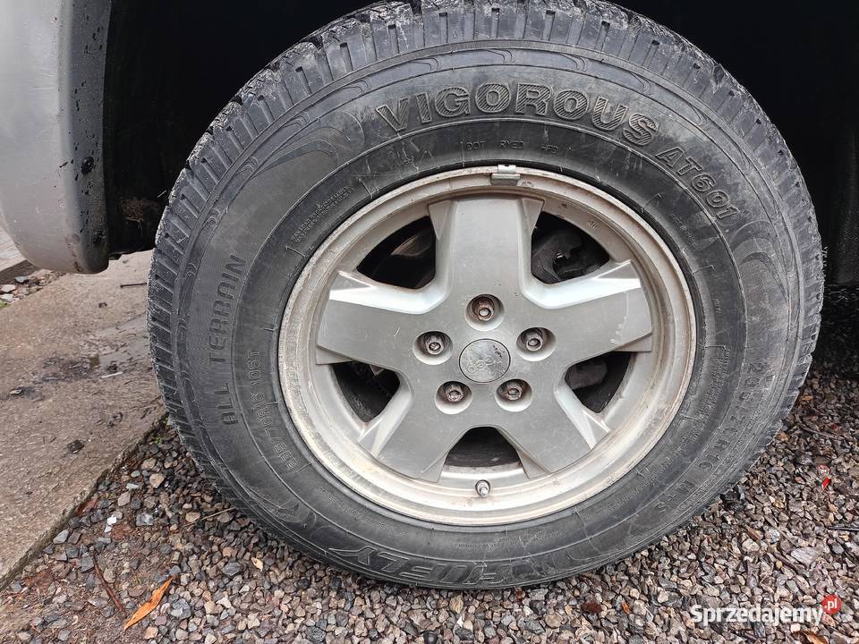 235 70 r16 suv AT opony 16cale Janów Lubelski sprzedam