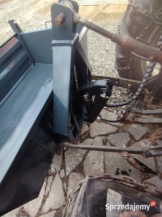Skrzynia transportowa ładunkowa hydrauliczna do