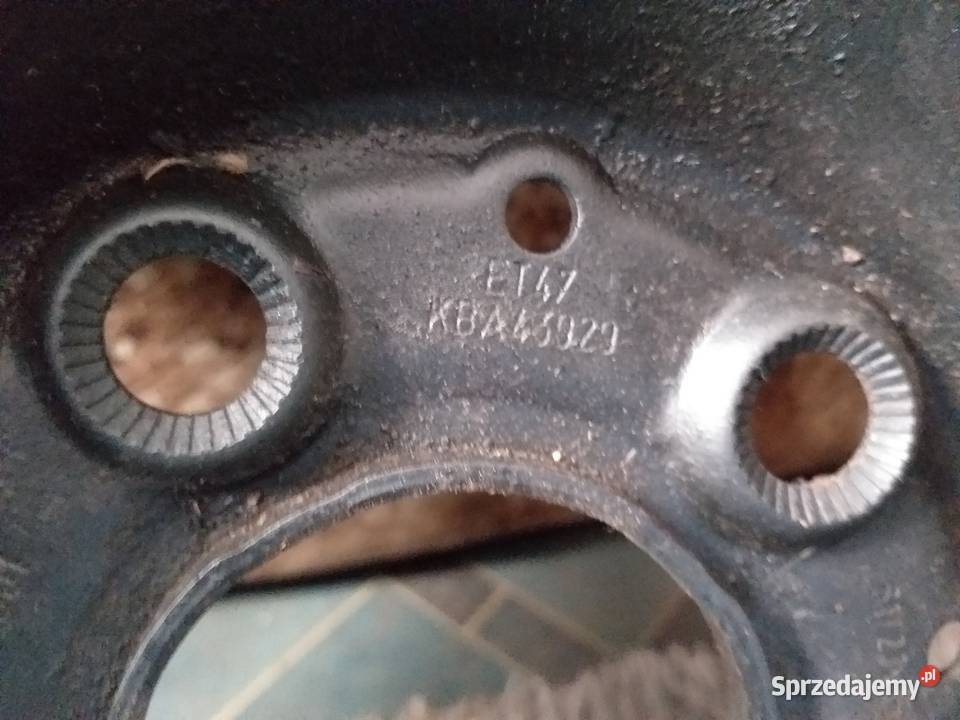 Zimowe Michelin 1956515 z felgami i kołpakami Elbląg