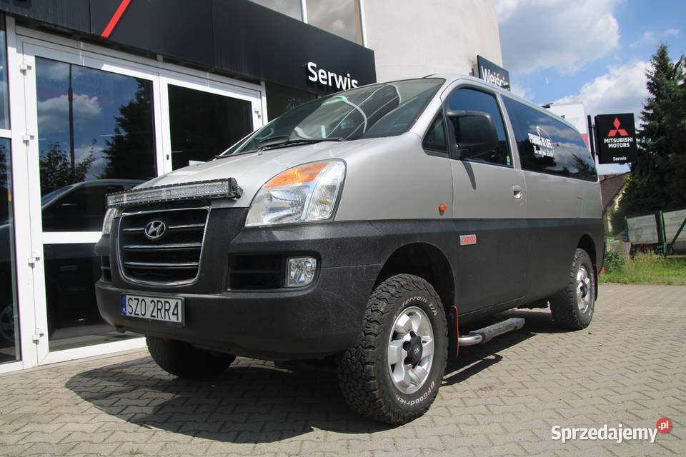 HYUNDAI STAREX H1 25 CRDi 4WD Hak dolnośląskie Smolec