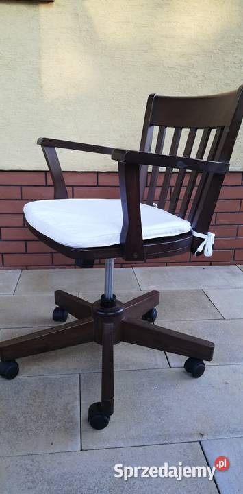 Fotel drewniany brązowy kręcony biurowy regulowany krzesło