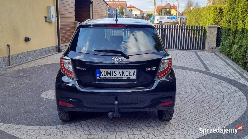 Toyota Yaris 69 Kamera Cofania Super Stan lakier metallic Płońsk