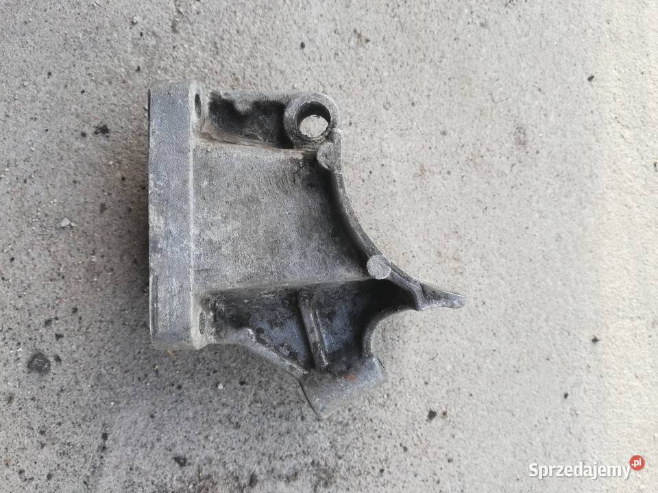 Podpora prądnicy fiat 126p Trzemeszno