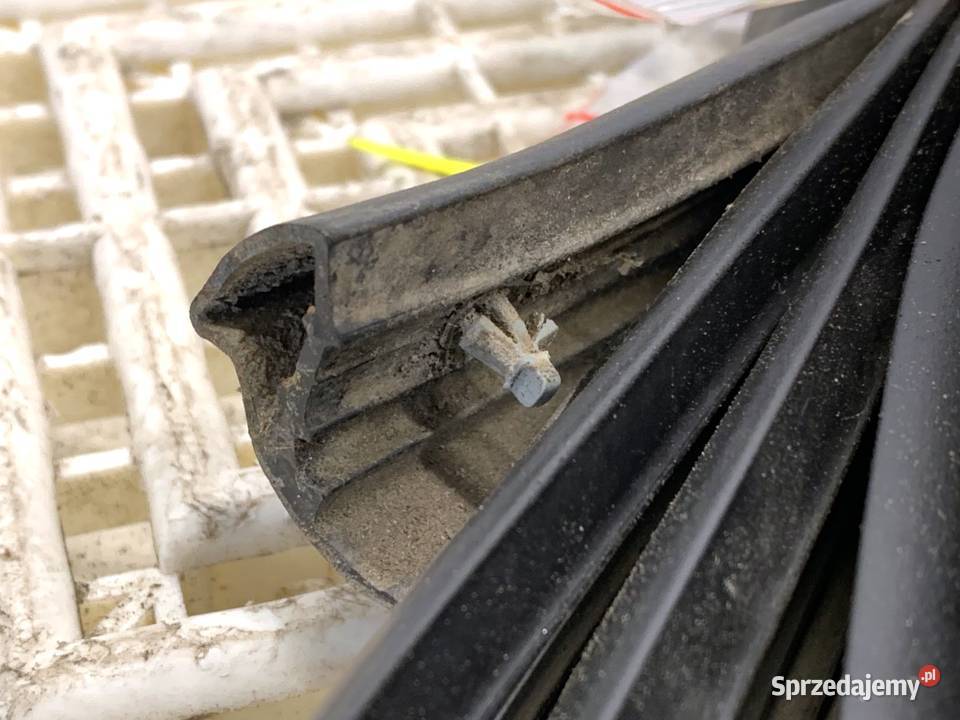 USZCZELKA PROGU PRAWA AUDI Q5 FY SUV podkarpackie