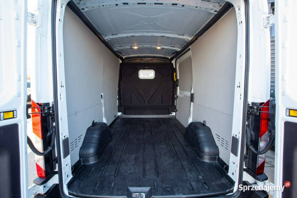 Ford Transit furgon L2H2 ŚREDNI STAN Jarocin