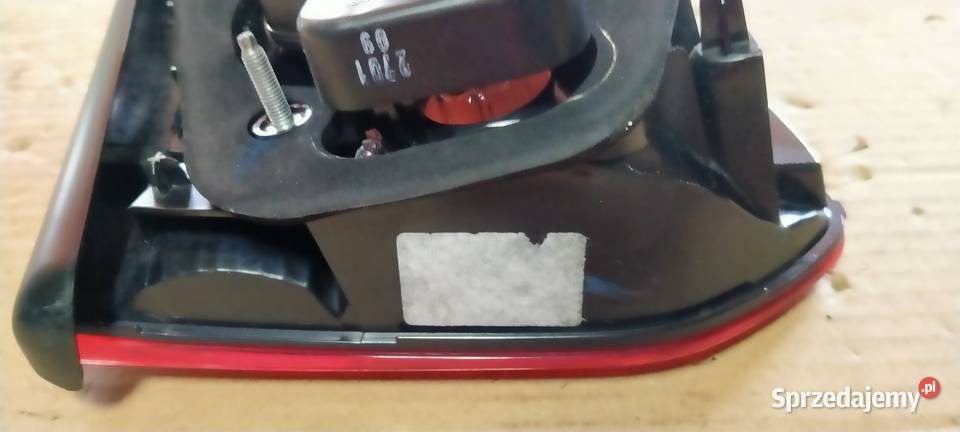 VW GOLF VI HB 0813 LAMPA TYLNA PRAWA W KLAPĘ Bielsko-Biała