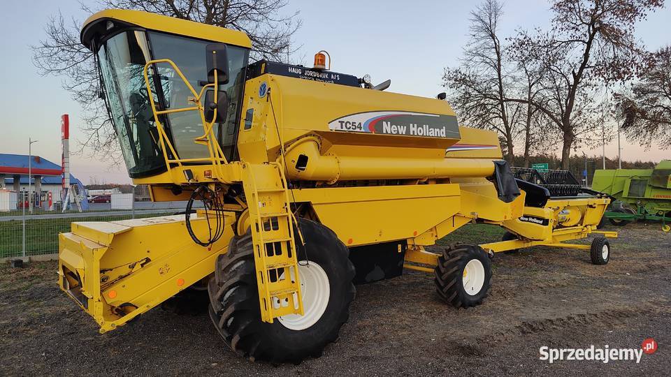 Kombajn New Holland  TC 54