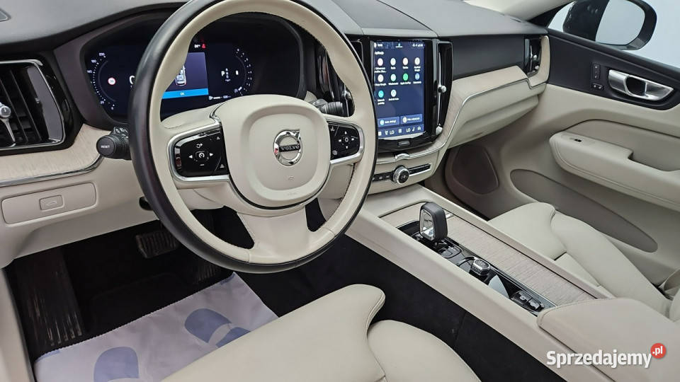 Volvo XC 60 B4 B Plus Dark aut Z Polskiego serwisowany w ASO mazowieckie Warszawa