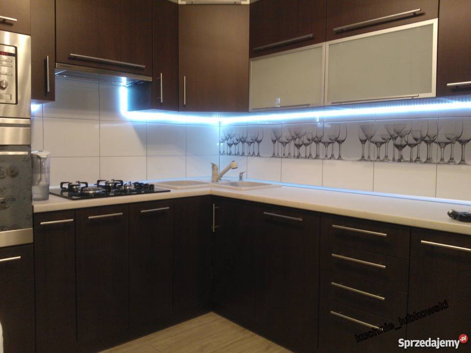 Meble pod wymiar kuchnie zabudowy szafy usługi budowlane