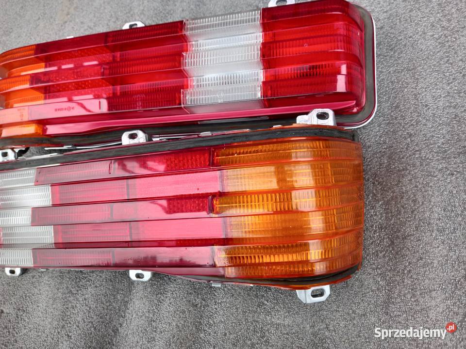 Mercedes W 123 Tylna lampa lewa prawa Motoryzacja wielkopolskie Bukownica