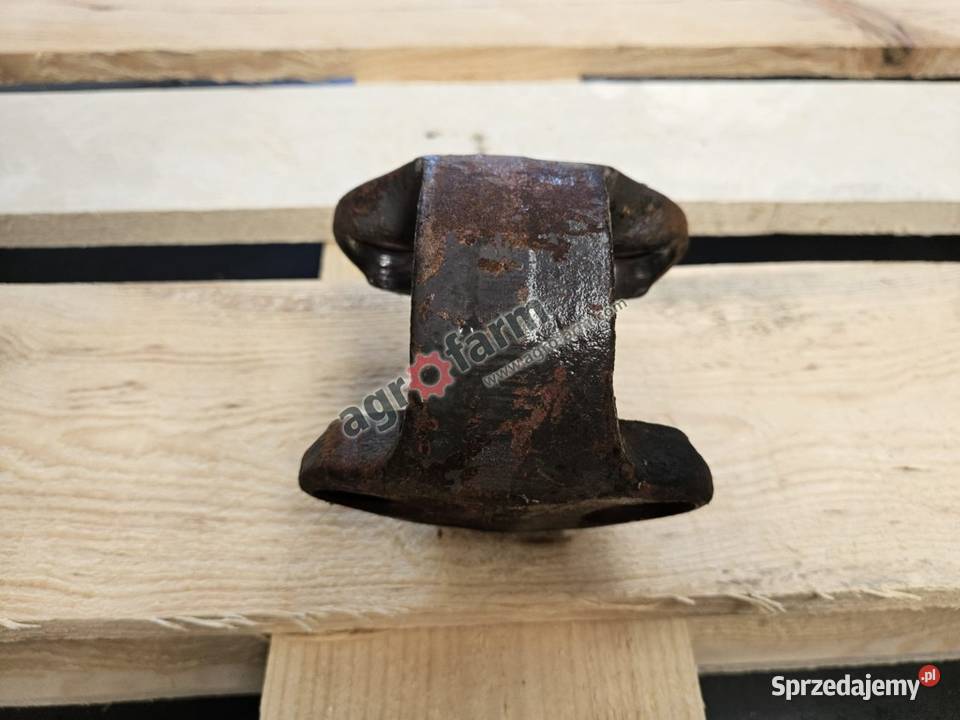Łącznik półosi FWD Massey Ferguson 8110 8260 Byków