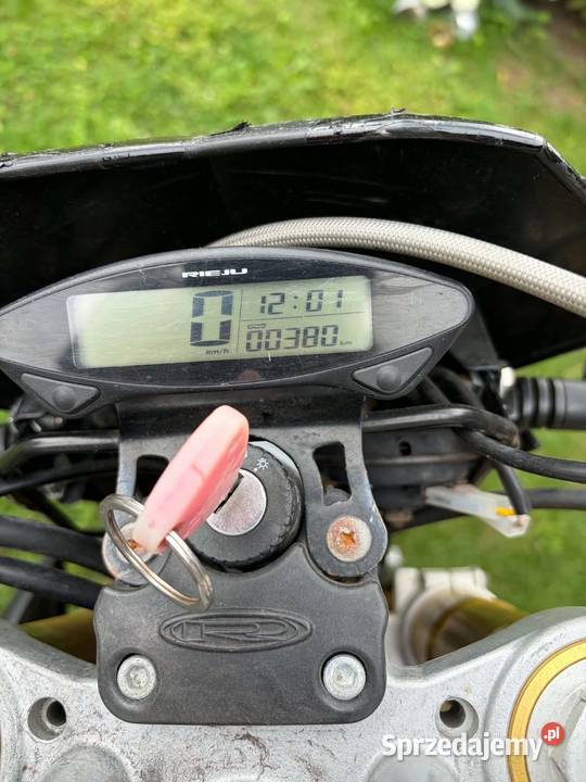 Motorower Rieju MRT Pro 50 Black series Trębowiec Duży