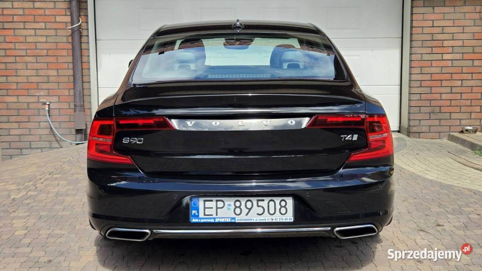 Volvo S90 T4 INSCRIPTON Salon I włserwis elektrycznie ustawiane fotele sprzedam
