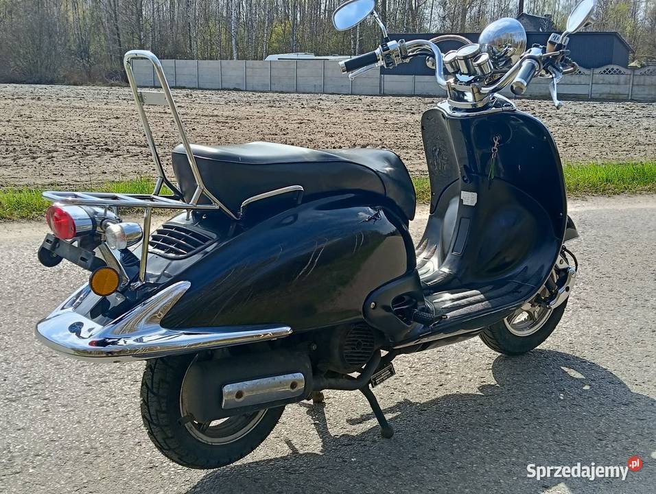 Skuter 1253 Retro Vespa yiyung Tommy Rok produkcji 2011