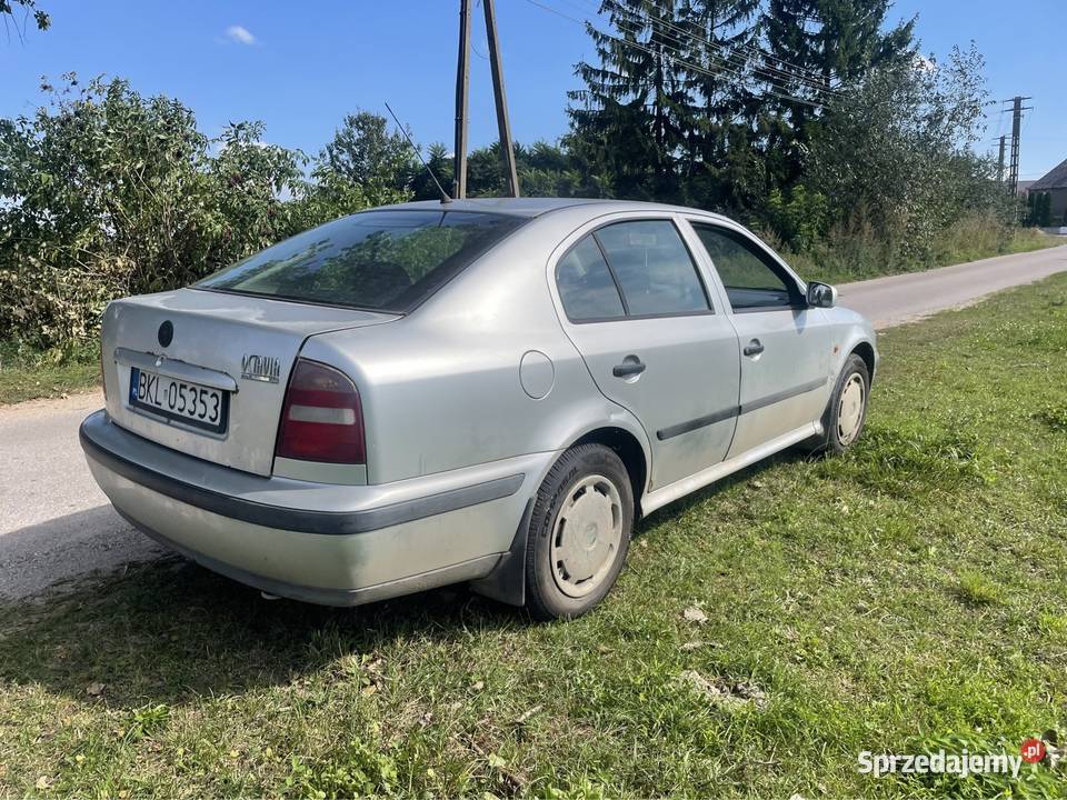 Skoda Octavia 16 benzyna Aktualne Oplaty