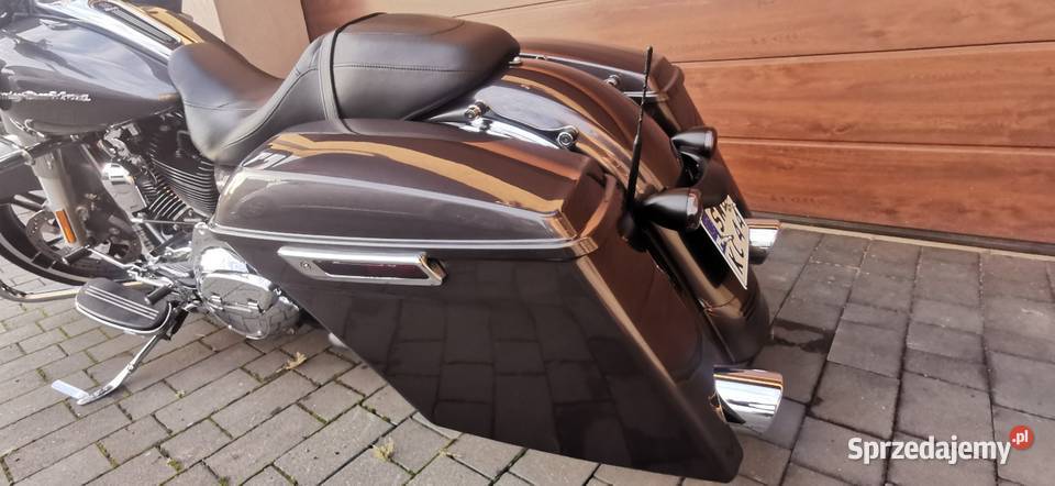 HarleyDavidson Road Glide z 2016r niski przebieg Harley-Davidson Rydułtowy