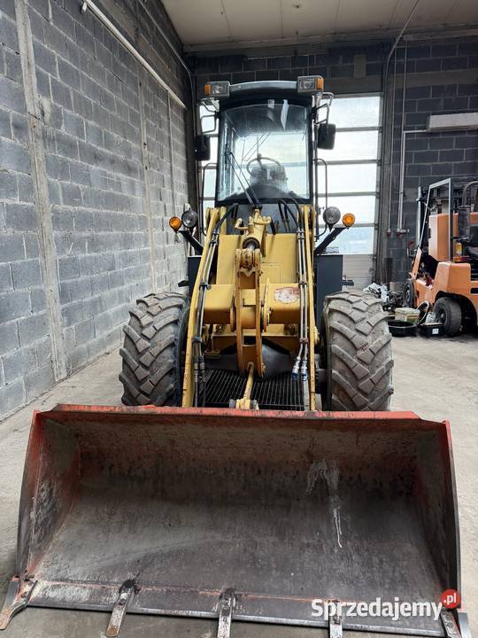 ŁADOWARKA KOŁOWA YTO X16