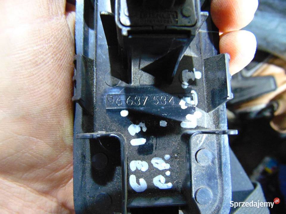 PANEL PRZYCISK SZYBY PRAWY PRZÓD 6 PIN CITROEN