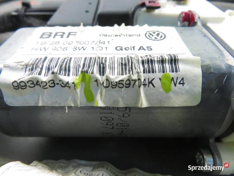 PODNOŚNIK SZYBY PRAWY TYLNY VW GOLF V 1K4839462A sprzedam