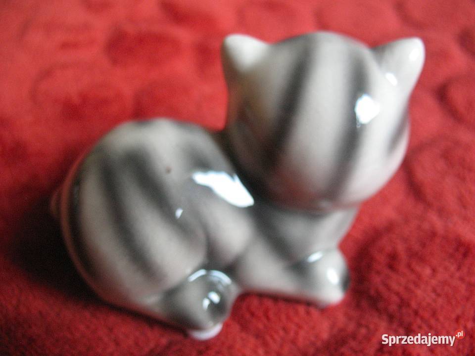 KOT pręgowany 6 x 4 x 8 Figurka z porcelany