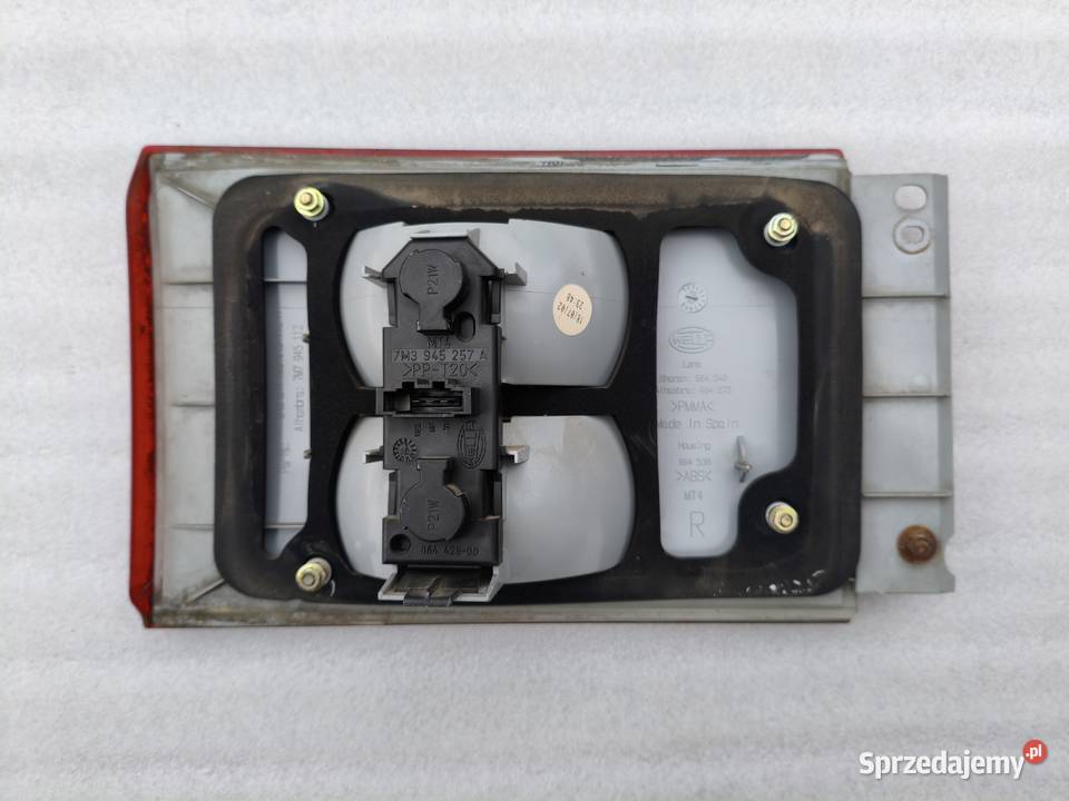 Lampa Prawy Tył Tylna Prawa W Klapę VW Sharan Lampy tylne Wyszków sprzedam