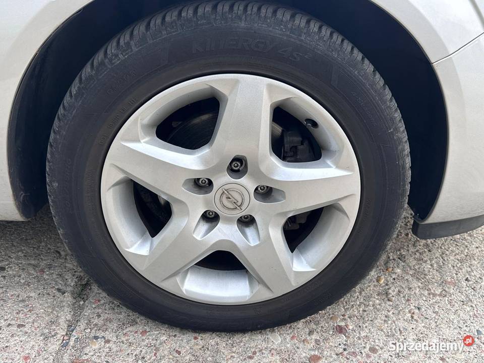 Opel Zafira 16 109 t 2013 wielkopolskie