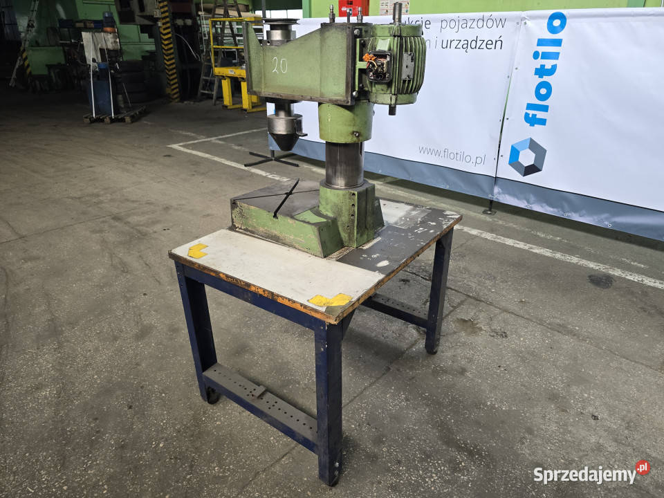 Nitownica radialna BRCKER ze stołem 20 Maszyny budowlane Trkusów