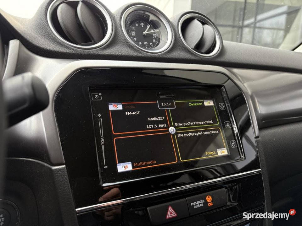 SUZUKI Vitara 2022r Salon Niski Przebieg Automat Warszawa sprzedam