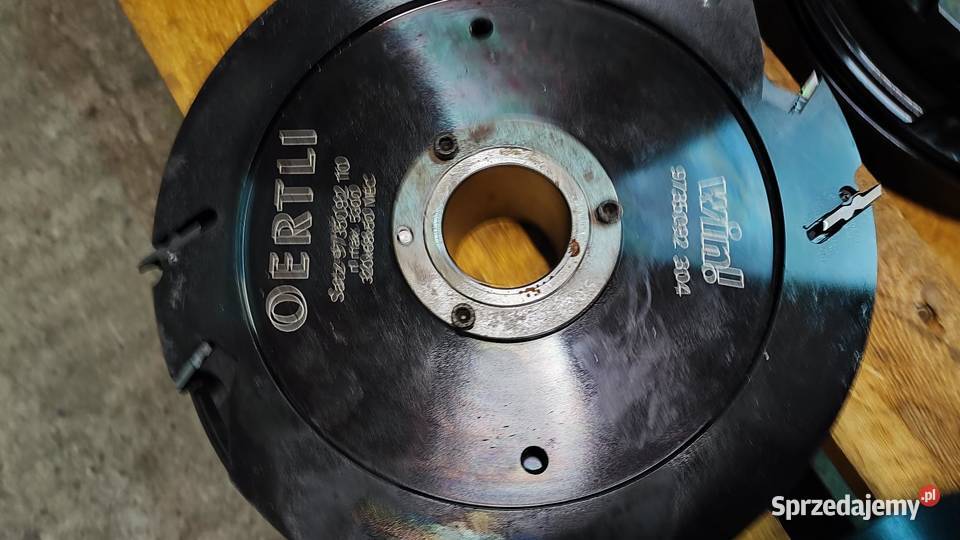 Frezy do okien i drzwi drewnianych Sucha Beskidzka