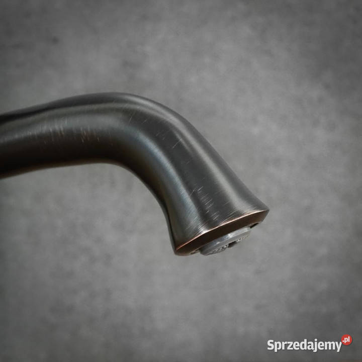 Bateria umywalkowa stojąca czarna LONDYN niska Chmielnik