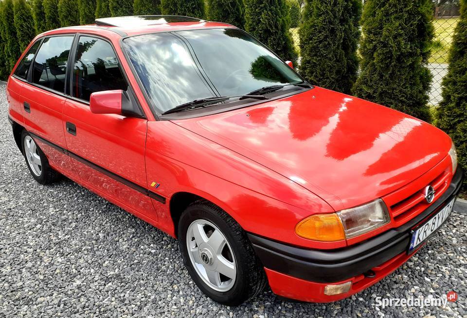 Opel Astra RARYTAS 95000 Klimatyzacja Szyberdach Hatchback Kraków sprzedam