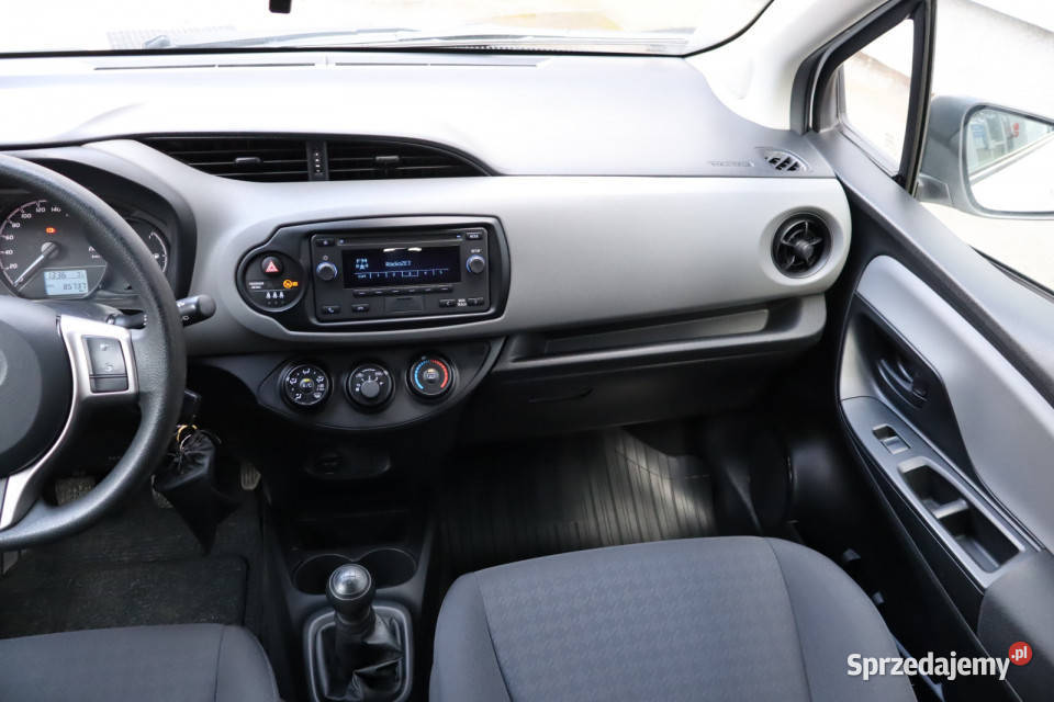 Toyota Yaris 10 VVTi 998cm3