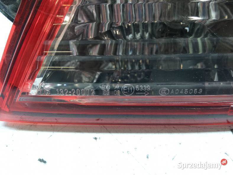 LAMPA TYŁ W KLAPĘ PRAWA EUROPA Subaru Outback IV