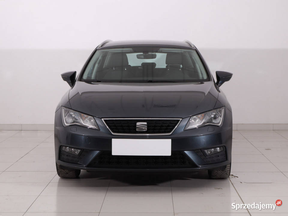 Seat Leon 15 TSI Rok produkcji 2018 Leon Piaseczno sprzedam