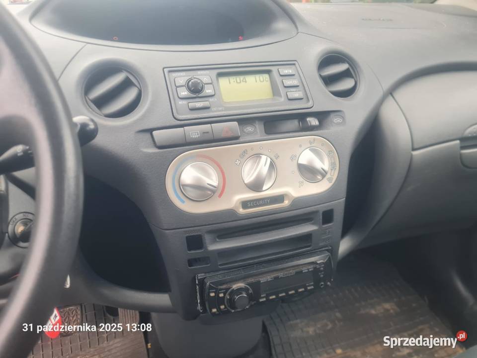 TOYOTA YARIS ładna 2005r