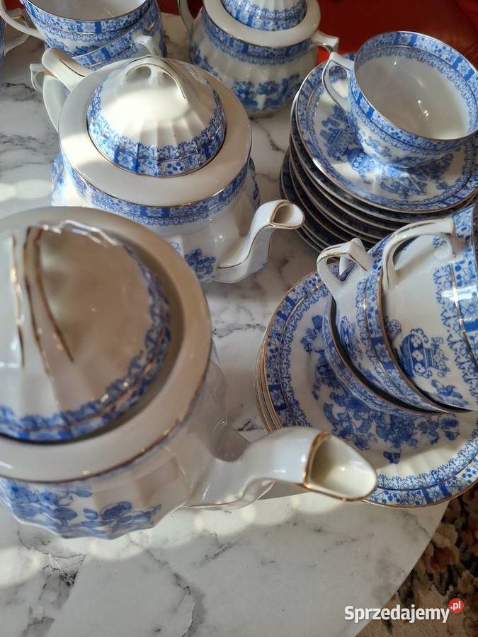 Piękny serwis cieniutka porcelana na 10 Osób Warszawa sprzedam
