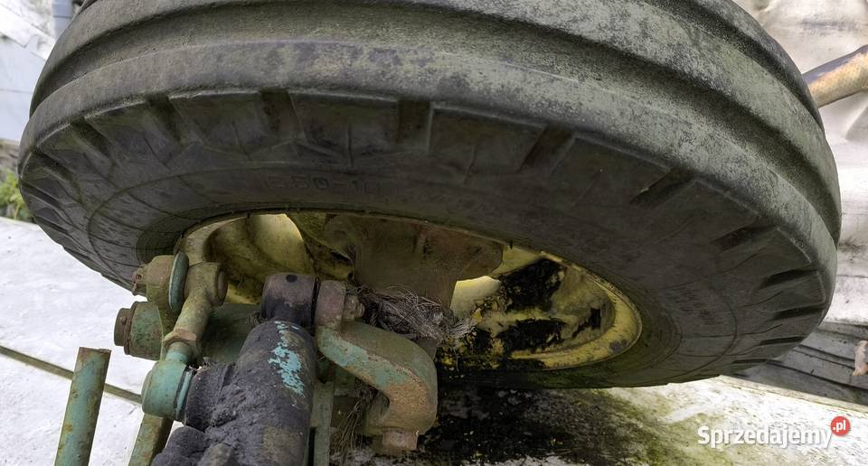 Opony felgi oś tył John Deere Świdrówka sprzedam