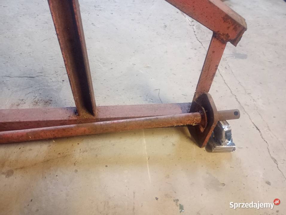 Ramka tuz do ciągnika Mostki