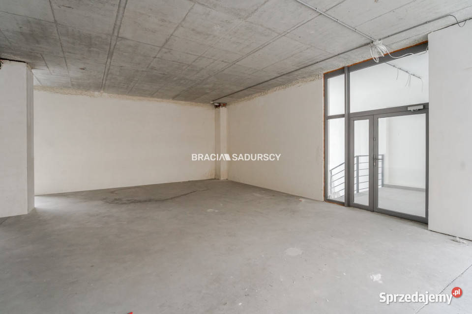 Lokal 706m2 Kraków Miłkowskiego od ulicy