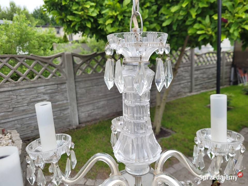 Piękny Kryształowy Żyrandol W Stylu Glamour Z Częstochowa