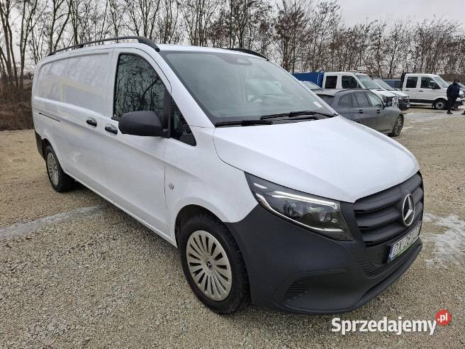 MERCEDESBENZ VITO 2024 195000 ccm 136 Mercedes-Benz Warszawa