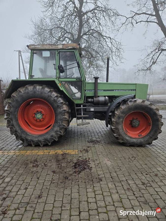 Fendt Favorit 615LS Export 4WD Szołtany