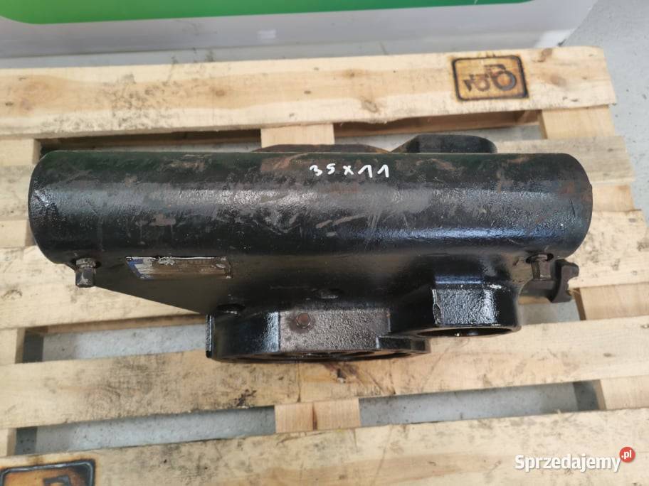 Dyferencjał Manitou MT 932 Spicer 11X35 tył Wilkowo sprzedam