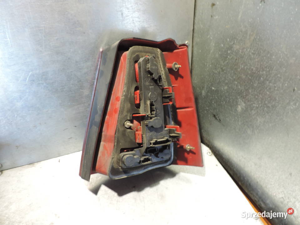 VW GOLF 4 KOMBI LAMPA LEWY TYŁ Nowy Sącz