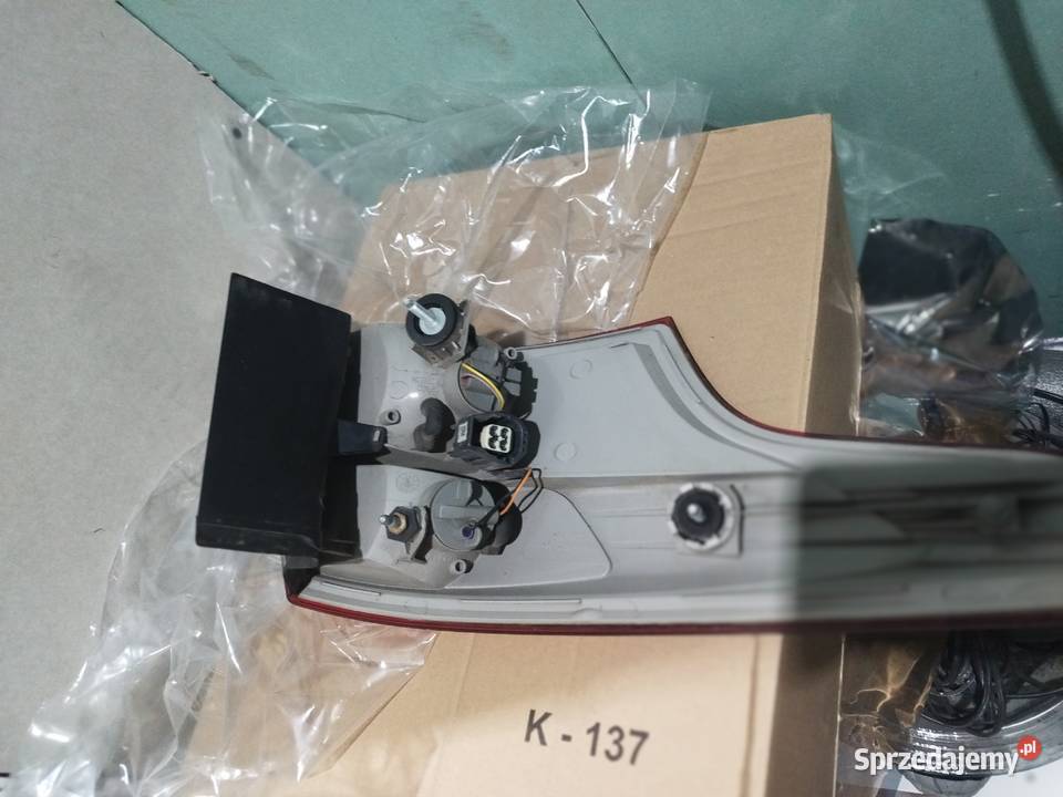 Lampa tylna Ford Focus Mk 3 prawe Lampy tylne podkarpackie Gniewczyna Tryniecka