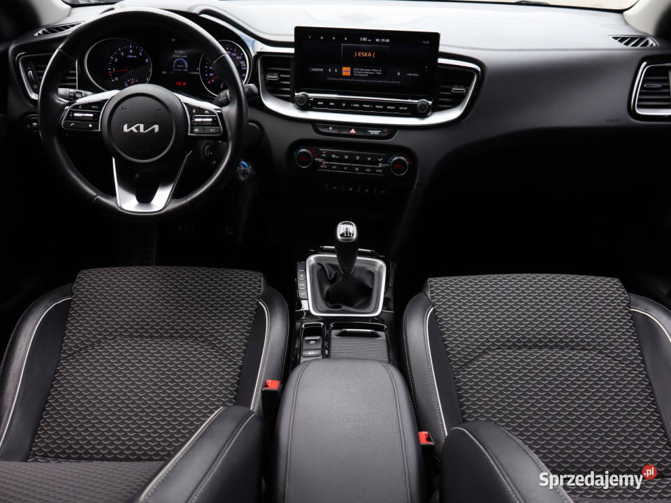 Kia Ceed 15 TGDI podgrzewane fotele